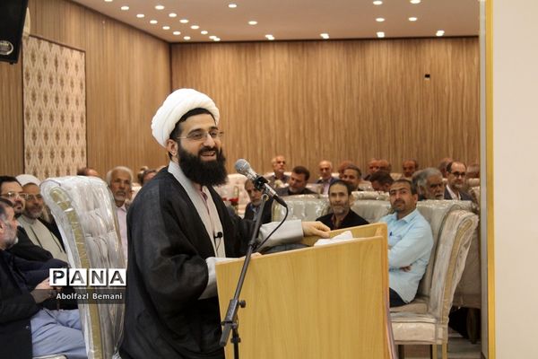 دورهمی فرهنگیان پیشکسوت استان قم در ماه مبارک رمضان