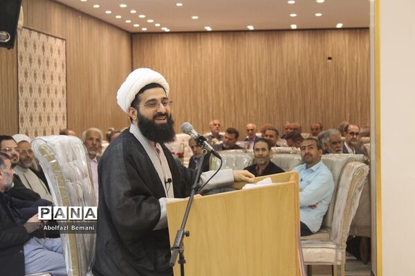 دورهمی فرهنگیان پیشکسوت استان قم در ماه مبارک رمضان