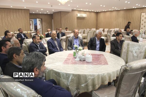 دورهمی فرهنگیان پیشکسوت استان قم در ماه مبارک رمضان