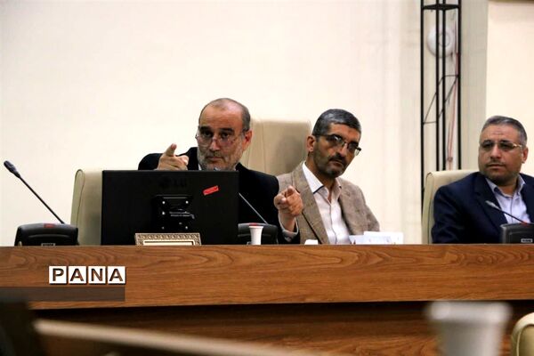 برگزاری مراسم تجلیل از اعضای گروه جهادی سازمان دانش‌آموزی استان اصفهان