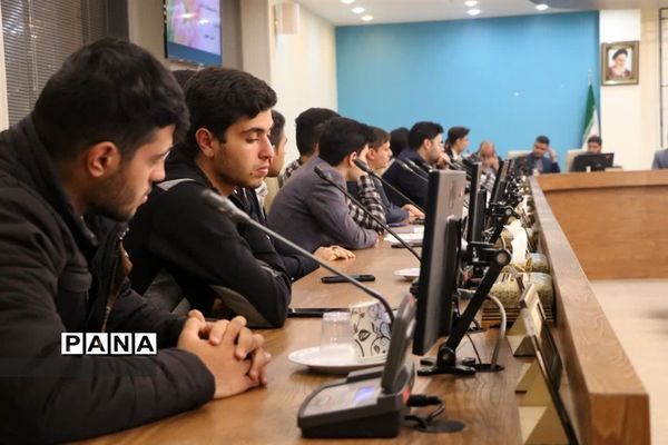 برگزاری مراسم تجلیل از اعضای گروه جهادی سازمان دانش‌آموزی استان اصفهان