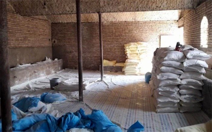کشف انبار احتکار و فروش بیش از یک هزار تن آرد یارانه‌ای در آذربایجان‌غربی