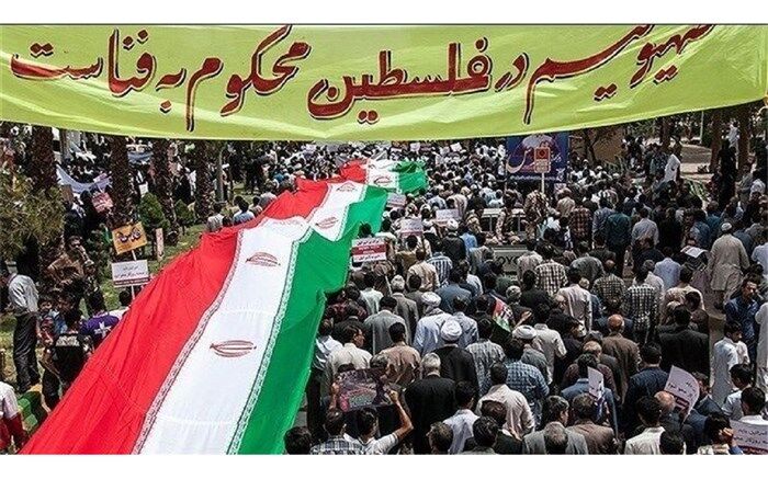 دانش‌آموزان شهرستان درمیان  از علت حضور در راهپیمایی روز جهانی  قدس می گویند/فیلم