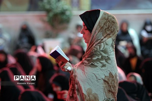 مراسم احیای شب بیست و یکم ماه رمضان در امام‌زاده صالح (ع)