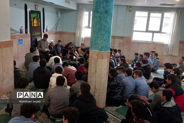 حال و هوای معنوی رمضان در دبیرستان ۱۳آبان رودهن
