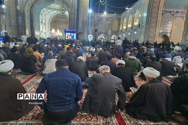 حال و هوای حرم رضوی در شب اول قدر