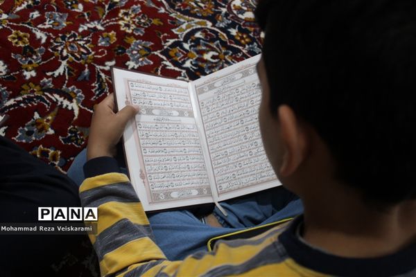 محفل انس با قرآن در ویسیان استان لرستان