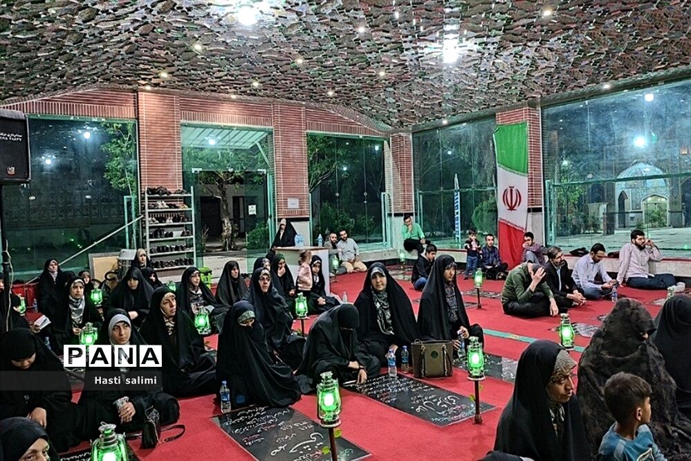یادبود شهید میلاد حیدری در گلزار شهدای ولی‌آباد قرچک