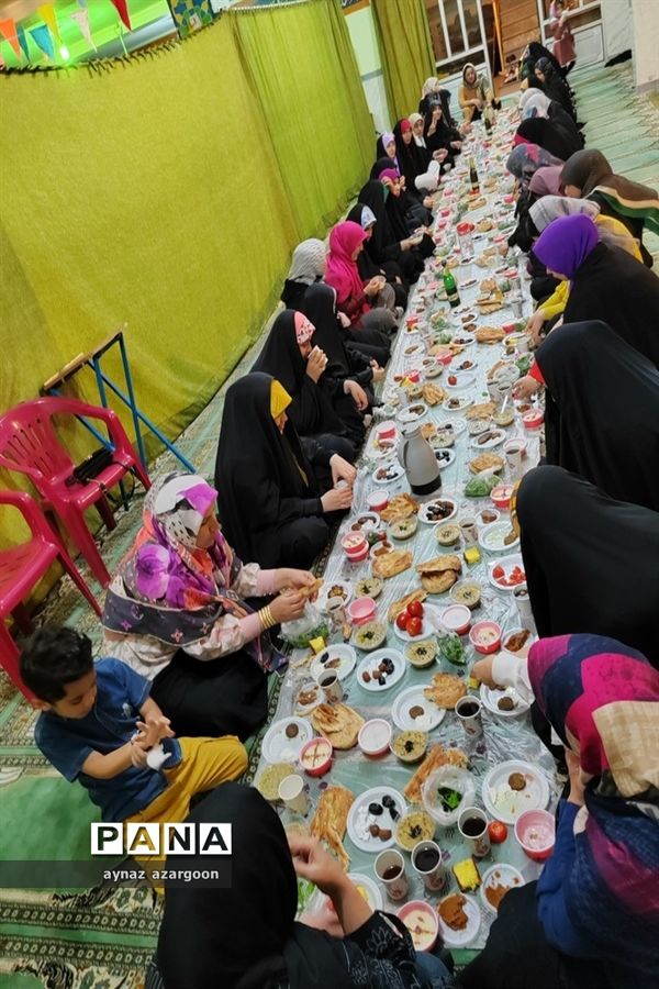 جشن میلاد و ضیافت افطاری در قائمشهر