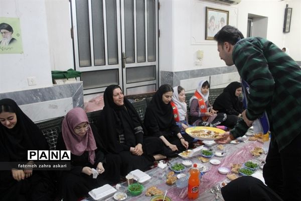 ضیافت همدلی در گلوگاه