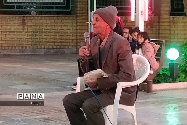 ترمیم و رنگ آمیزی مزار شهدا با حضور اعضای سازمان دانش‌آموزی قم