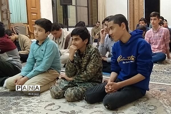 تجلیل از فعالان دانش‌آموز کمیته اسکان و تکریم زائران نیمه شعبان