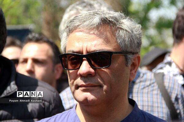 تشییع پیکر مرحوم کیومرث پور‌احمد