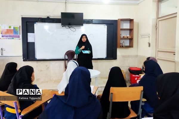 برگزاری کارگاه آموزشی بازی‌های فکری ویژه برگزیدگان المپیاد رویش ناحیه 3