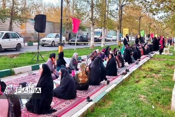 محفل انس با قرآن و برپایی سفره افطاری شهرستان نظرآباد