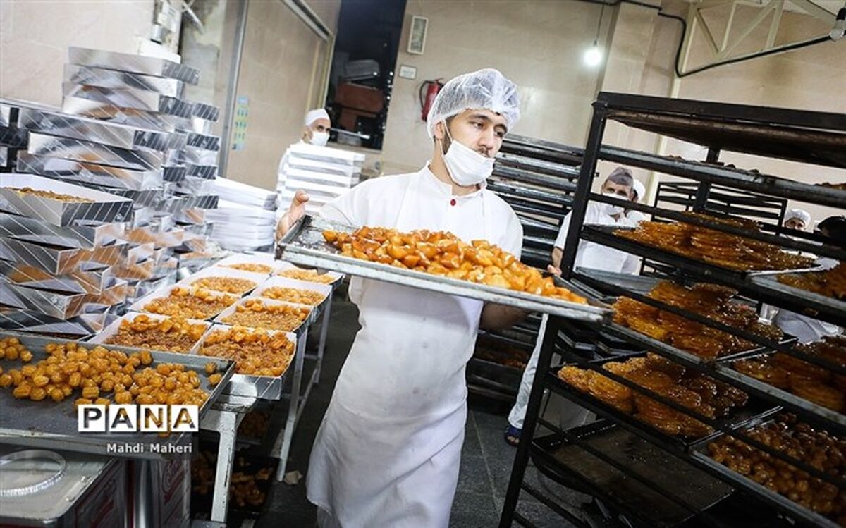 محاسبه وزن جعبه با شیرینی، مصداق کم‌فروشی است