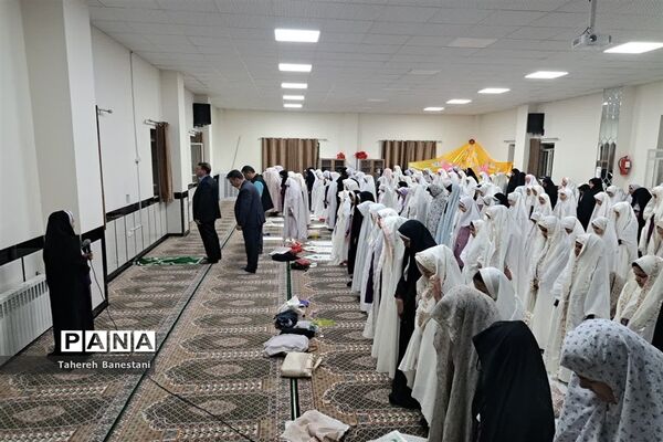 برگزاری جشن روزه اولی ها در دبستان دخترانه عفت ناحیه یک یزد