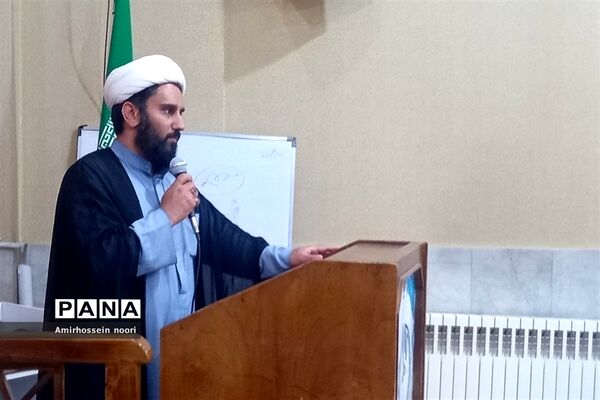 جهاد تبیین درماه نزول کتاب مبین در قرچک