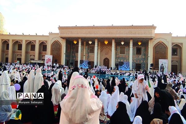 جشن بزرگ نمک پروردگان حسنی ویژه دختران روزه اولی ‌در شیراز