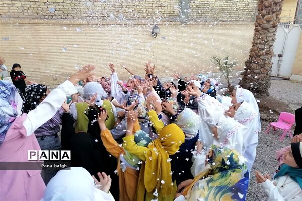 برگزاری جشن روزه اولی ها در کانون دانش آموختگان حضرت الزهرا (س) بافق