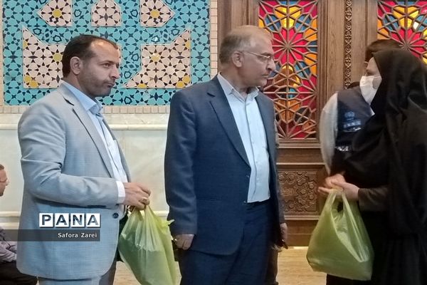 جشن روزه اولی ها با حضور بیش از چهار هزار دختر شیرازی در حرم مطهر حضرت شاهچراغ (ع)