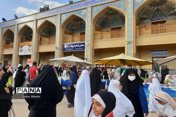 جشن روزه اولی ها با حضور بیش از چهار هزار دختر شیرازی در حرم مطهر حضرت شاهچراغ‌(ع)
