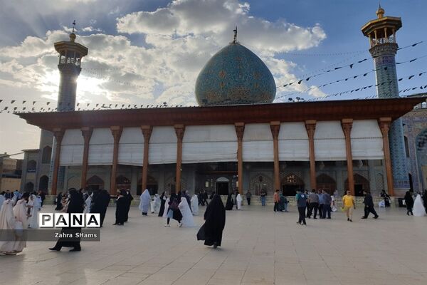 جشن روزه اولی ها با حضور بیش از چهار هزار دختر شیرازی در حرم مطهر حضرت شاهچراغ‌(ع)