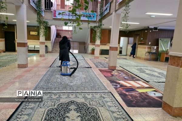 ضیافت افطاری در دبیرستان دخترانه فرهنگ ۱۳