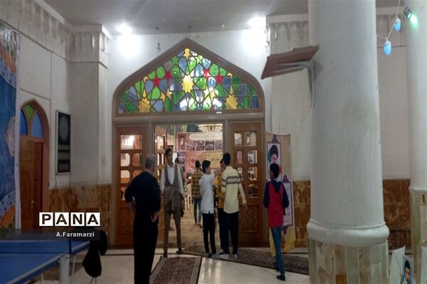 تجلیل از راه یافتگان مسابقات  دانش‌آموزی قرآنی به مرحله استانی
