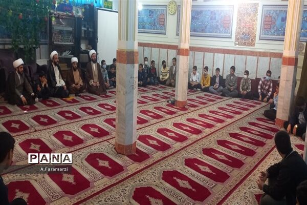 تجلیل از راه یافتگان مسابقات  دانش‌آموزی قرآنی به مرحله استانی