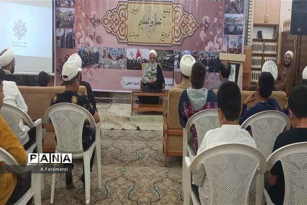 تجلیل از راه یافتگان مسابقات  دانش‌آموزی قرآنی به مرحله استانی