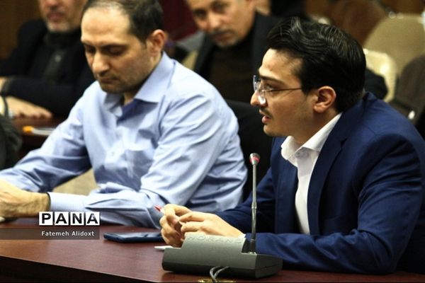 نشست خبری رئیس دانشگاه تبریز