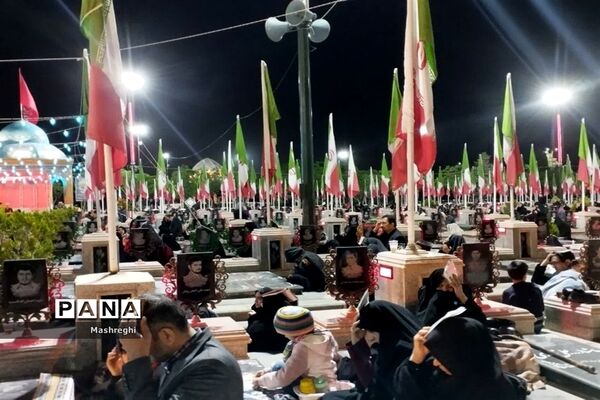 گلزار شهدای کاشان میزبان میهمانان ضیافت الهی در شب قدر