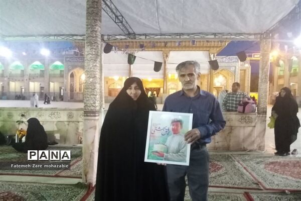برگزاری جشن  تولد دانش‌آموز شهید  محمدرضا کشاورز در حرم مطهر شاهچراغ (ع)