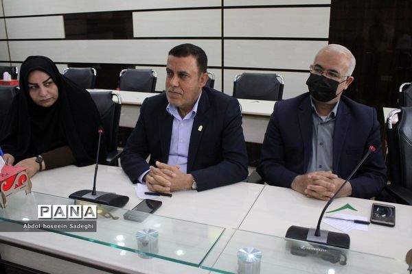 نشست کمیته مدیریت فوریت های آموزش و پرورش و پدافند غیر عامل  اداره کل آموزش و پرورش استان بوشهر