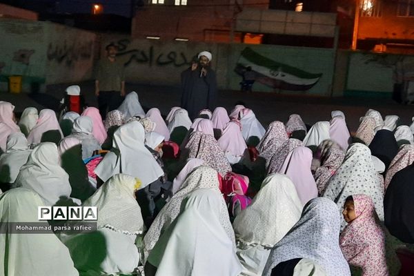 مراسم محفل انس با قرآن و افطاری در مدارس صفادشت