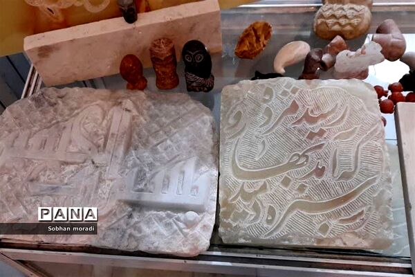 حضور دهه هشتادی و نودی‌ها به همراه خانواده در غرفه‌های سی‌امین نمایشگاه بین‌المللی قرآن کریم