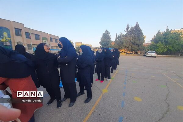 ضیافت افطاری در دبیرستان دخترانه فرزانگان ناحیه 3  شیراز