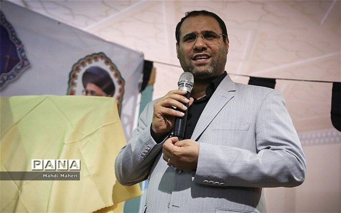 نمایشگاه قرآن محل آشنایی با کارهای فرهنگی با ذائقه‌های مختلف است