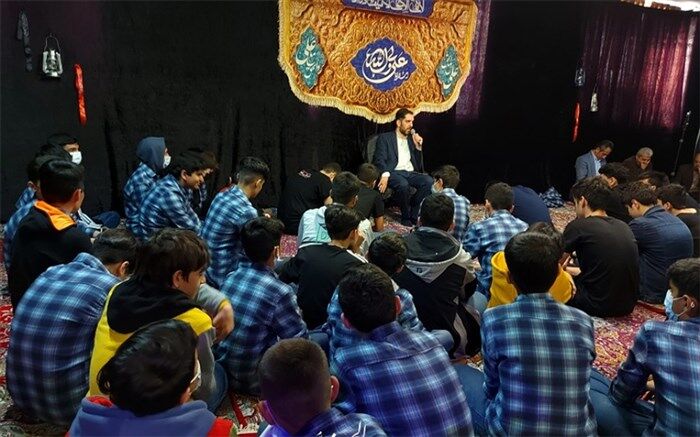 شورمعنوی و حزن غریبانه شهادت حضرت علی(ع) در میان دانش‌آموزان دبیرستان استعدادهای درخشان شهید بهشتی رودهن/فیلم