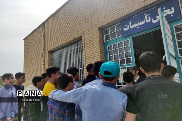 بازدید دانش‌آموزان دبیرستان شهید باقری از هنرستان شهید مدرس، کاشمر