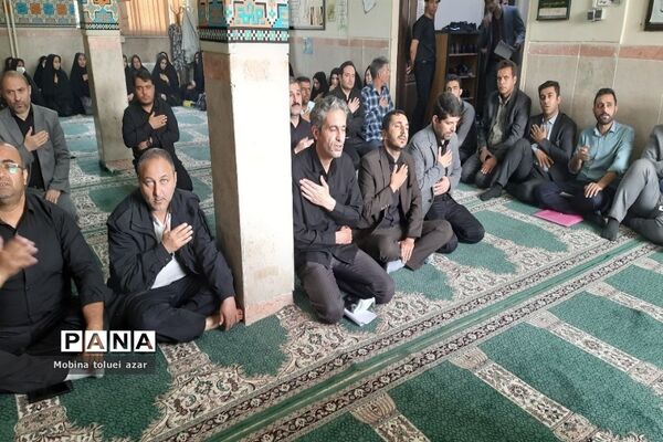 استقبال از دو شهید گمنام در آموزش و پرورش ناحیه یک بهارستان