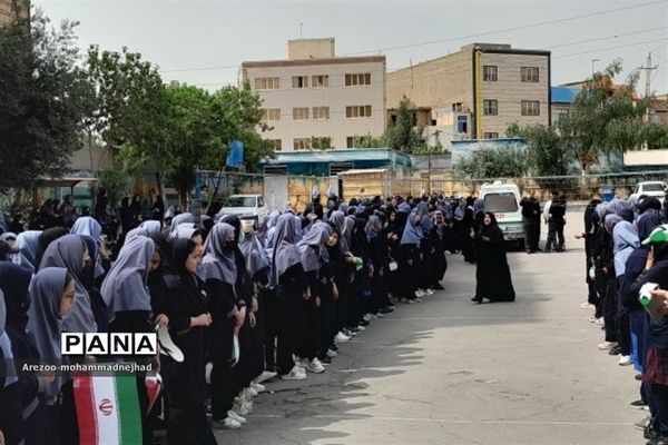 تشیع پیکر شهید گمنام در مدرسه شهدای هسته‌ای قرچک