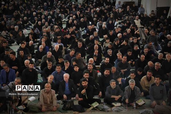 احیای شب بیست و یکم ماه رمضان در مصلی تبریز
