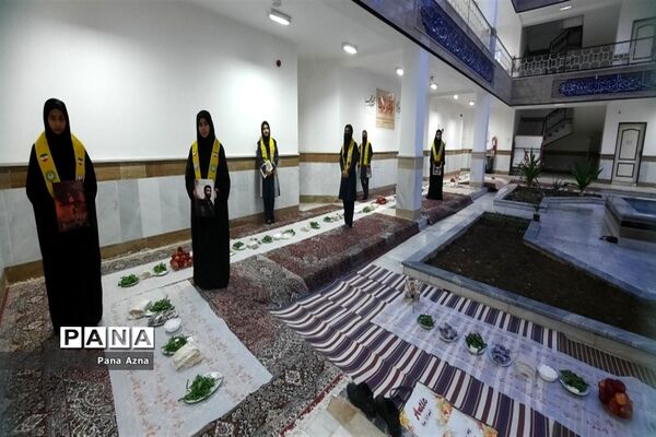 محفل انس با قرآن و افطاری ساده  دختران دبیرستان شاهد ازنا