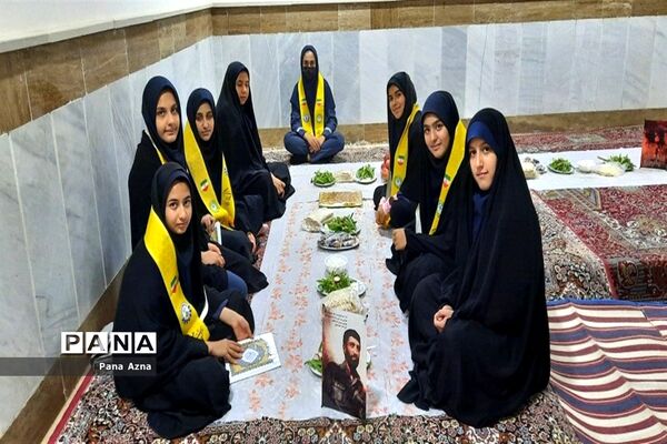 محفل انس با قرآن و افطاری ساده  دختران دبیرستان شاهد ازنا