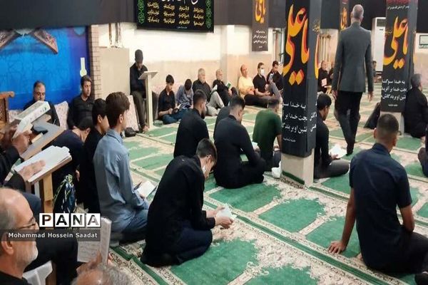 مراسم احیای شب بیست و یکم ماه رمضان در مسجد قرآن بوشهر