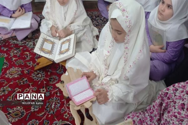 محفل انس با قرآن کریم در قائمشهر