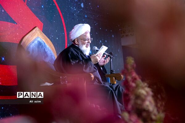 مراسم احیای شب بیست و یکم ماه رمضان مردم دارالعباده در امامزاده سید جعفر یزد