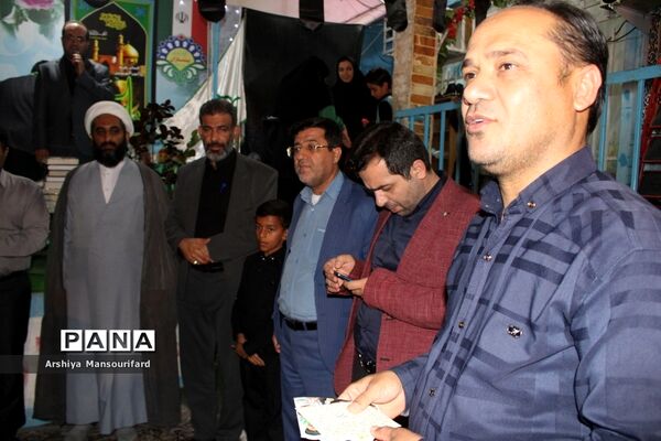 مراسم انس با قرآن  مدرسه پیشتازان بوشهر در شب بیست و یکم ماه رمضان